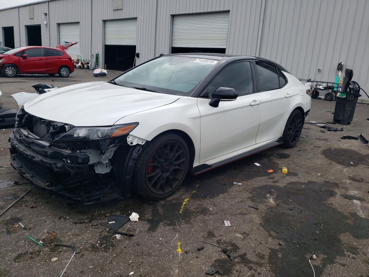 2024 TOYOTA CAMRY XSE — Front 3/4