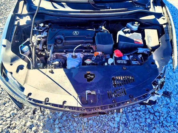 2020 ACURA ILX — Engine bay