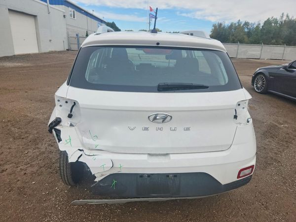 2025 HYUNDAI VENUE SEL, Limited — DIRR
