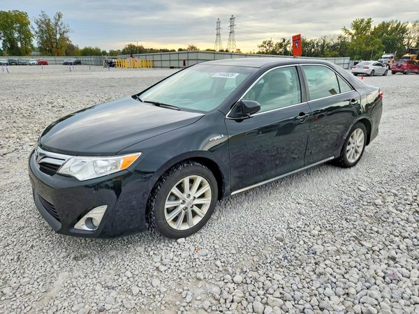 2012 TOYOTA CAMRY SOLA Hybrid — Front 3/4