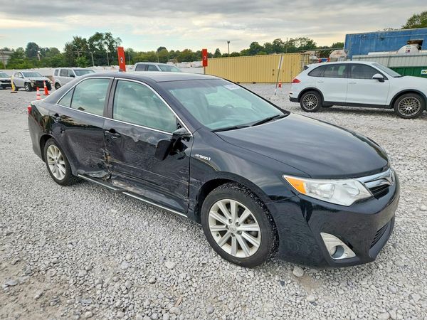 2012 TOYOTA CAMRY SOLA Hybrid — Passenger 3/4