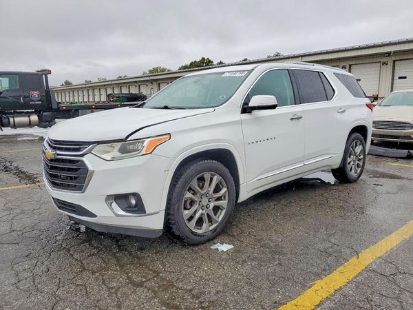 2018 CHEVROLET TRAVERSE Premier — Front 3/4