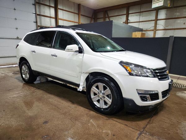 2014 CHEVROLET TRAVERSE 1LT — Passenger 3/4
