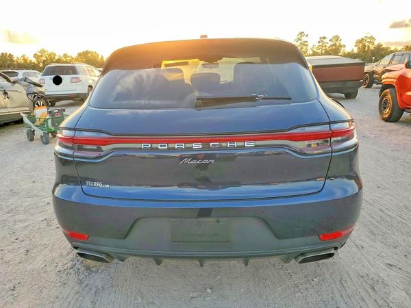 2021 PORSCHE MACAN Base — DIRR