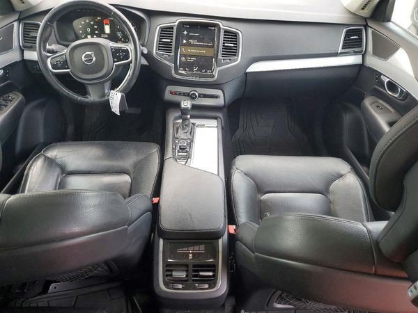 2017 VOLVO XC90 Momentum — CKPT