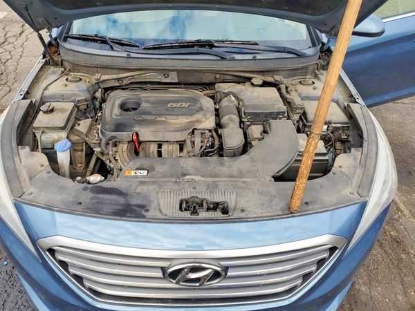 2016 HYUNDAI SONATA — Engine bay