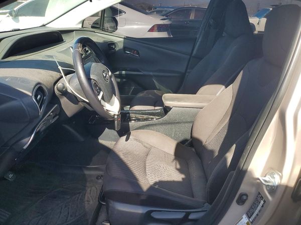 2019 TOYOTA PRIUS Plus/Premium/Advanced — DENT