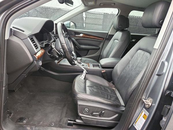 2018 AUDI Q5 quattro Premium — DENT