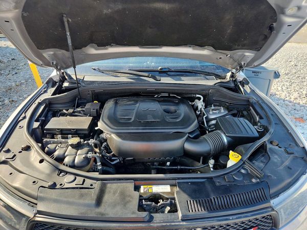 2019 DODGE DURANGO GT — Engine bay