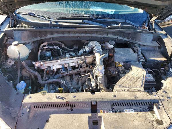 2017 HYUNDAI TUCSON — Engine bay