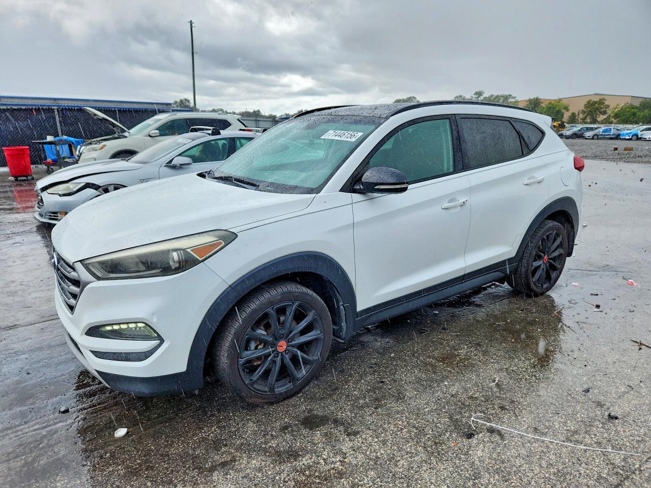 2017 HYUNDAI TUCSON — Front 3/4