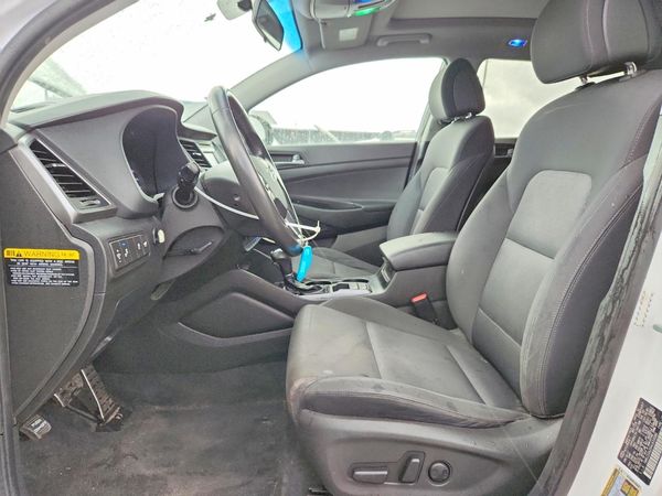 2017 HYUNDAI TUCSON — DENT