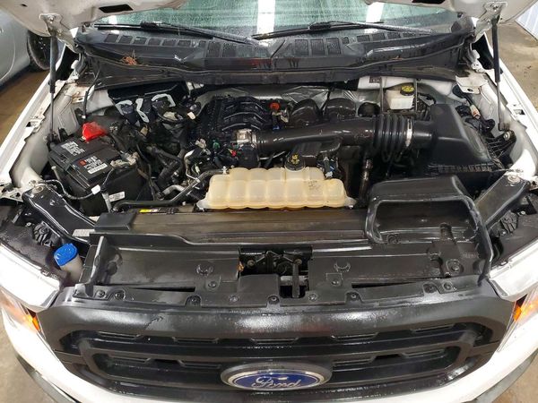 2021 FORD F150 — Engine bay