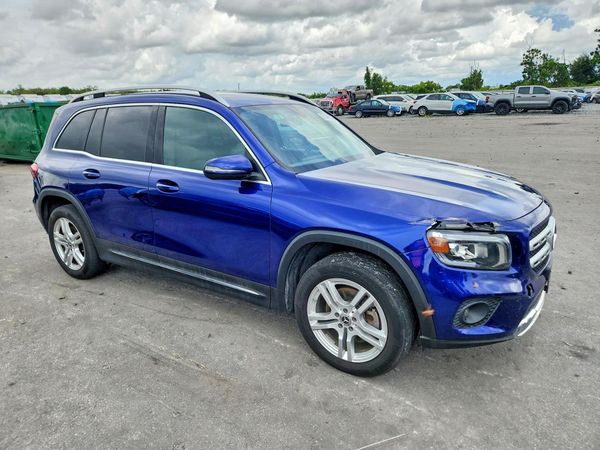 2020 MERCEDES-BENZ GLB GLB250-4M — Passenger 3/4