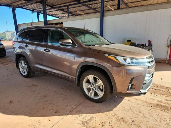 2019 TOYOTA HIGHLANDER Ltd/Ltd Platinum Hybrid — Passenger 3/4
