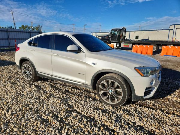2015 BMW X4 xDrive28i — Passenger 3/4