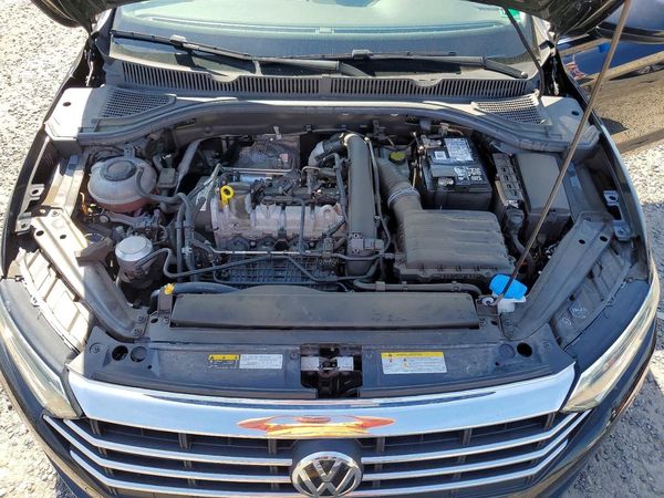 2021 VOLKSWAGEN JETTA SEL — Engine bay