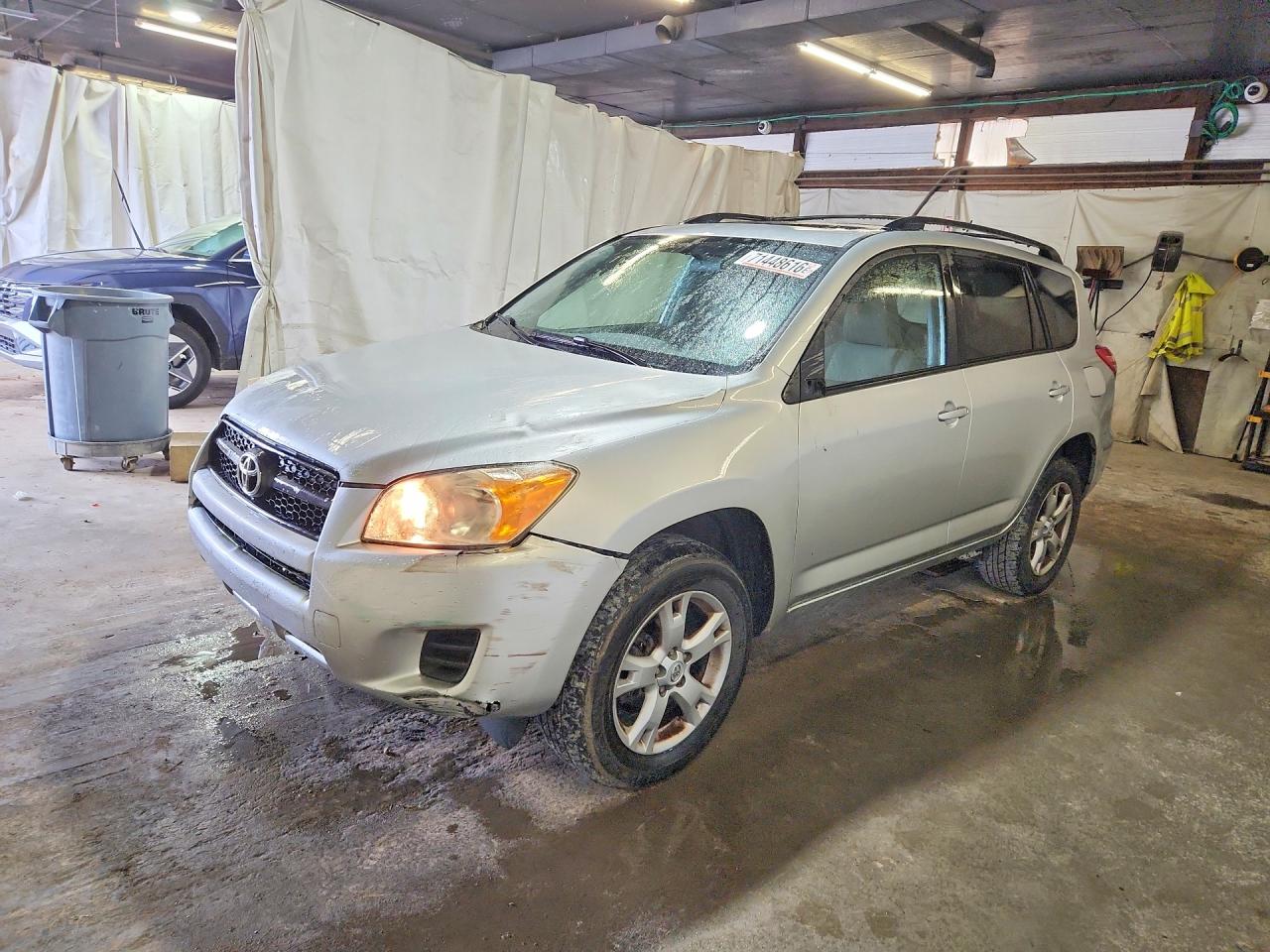 2012 TOYOTA RAV4 Standard — Front 3/4