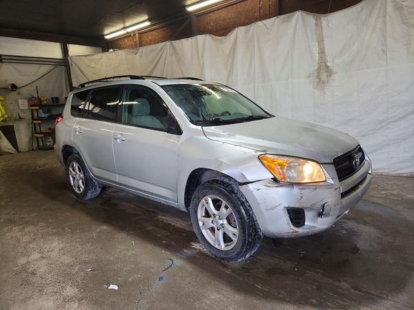2012 TOYOTA RAV4 Standard — Passenger 3/4