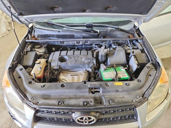 2012 TOYOTA RAV4 Standard — Engine bay