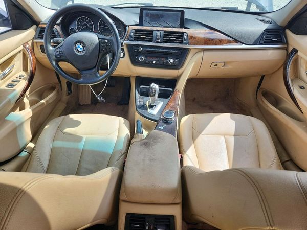 2014 BMW 320 SA — CKPT