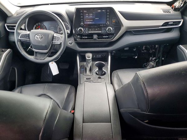2022 TOYOTA HIGHLANDER XLE — CKPT