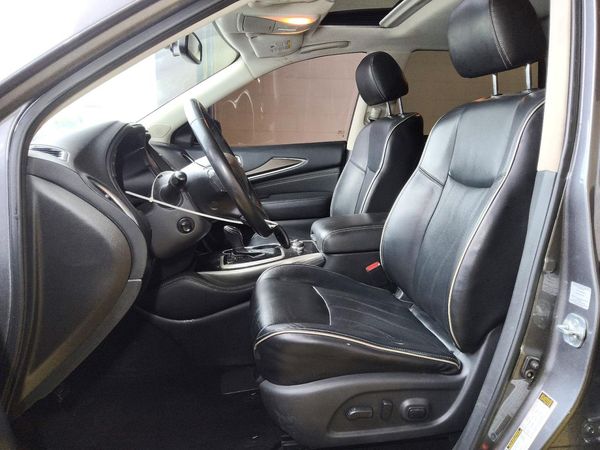 2017 INFINITI QX60 — DENT