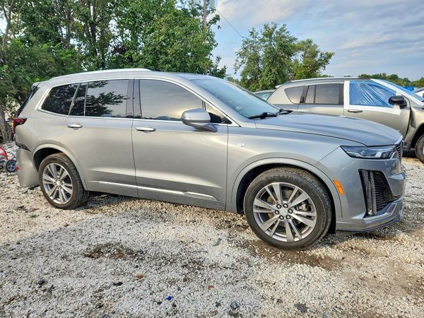 2023 CADILLAC XT6 Premium Luxury — Passenger 3/4