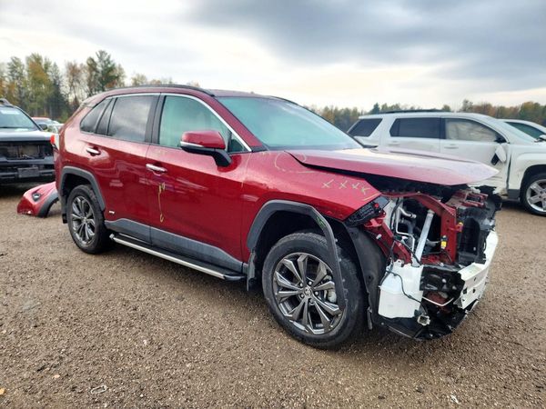 2023 TOYOTA RAV4 Limited — Passenger 3/4