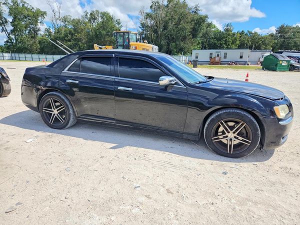 2013 CHRYSLER 300 300C — Passenger 3/4