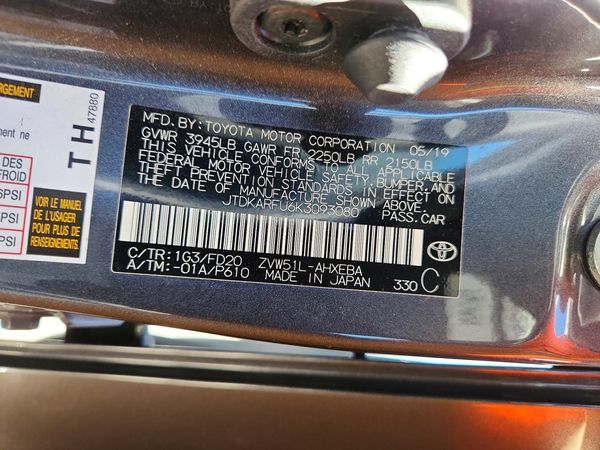 2019 TOYOTA PRIUS L/LE/XLE/LTD. — VINS