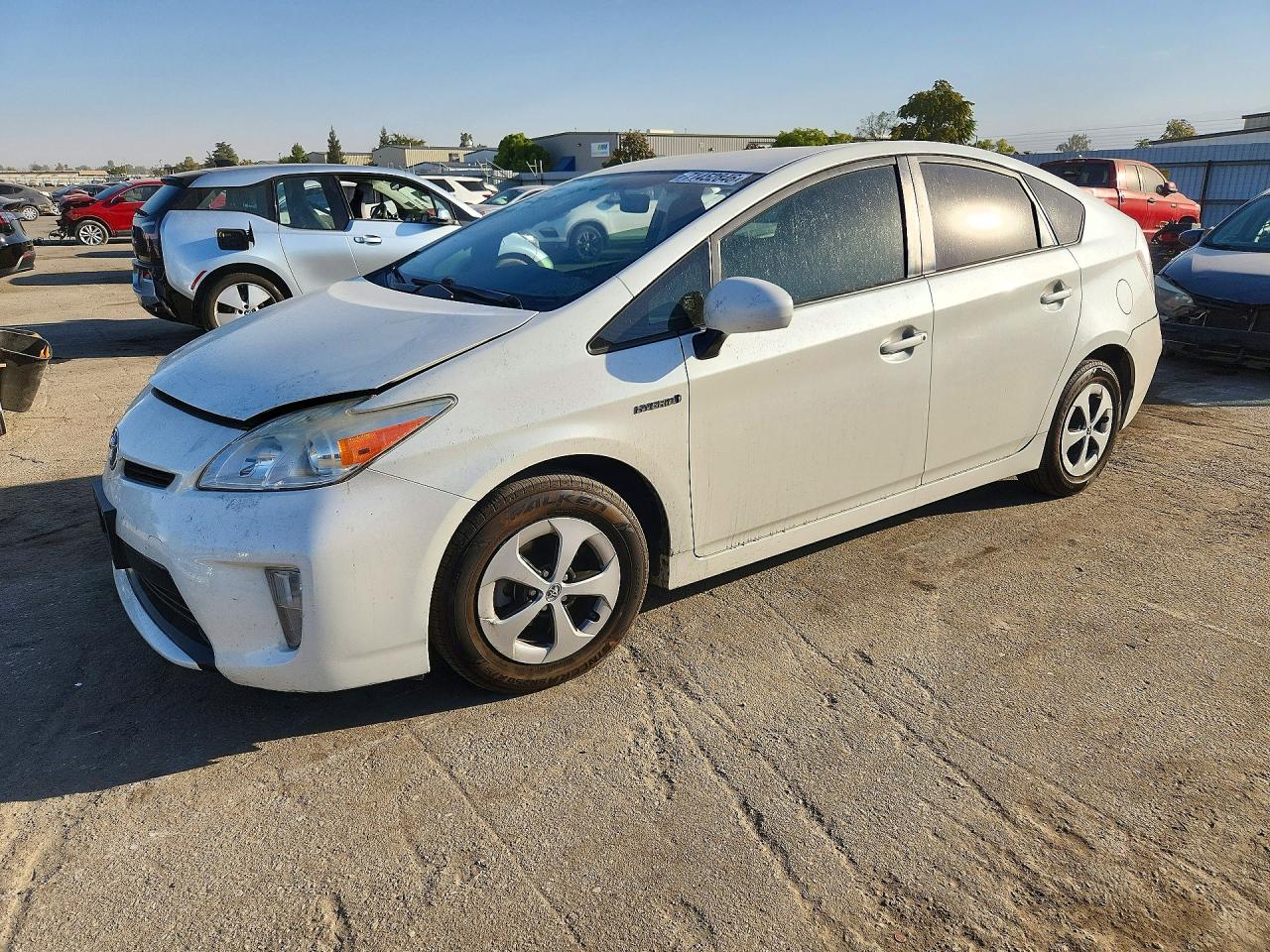 2015 TOYOTA PRIUS — Front 3/4