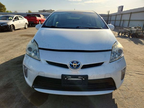 2015 TOYOTA PRIUS — DIRF