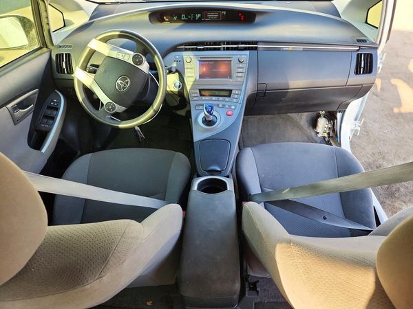 2015 TOYOTA PRIUS — CKPT
