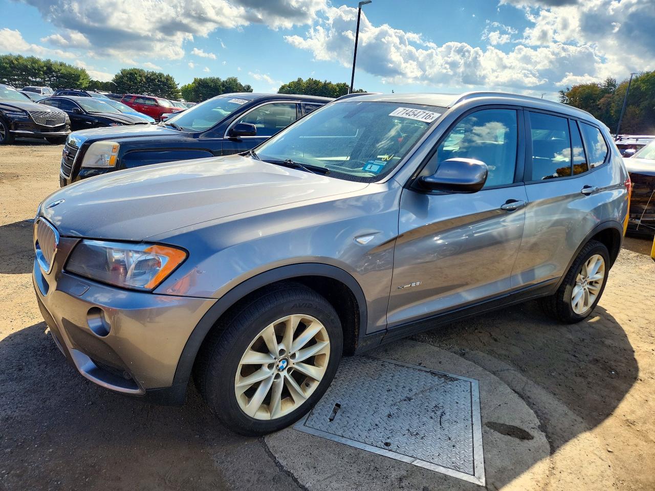 2014 BMW X3 xDrive28i — Front 3/4
