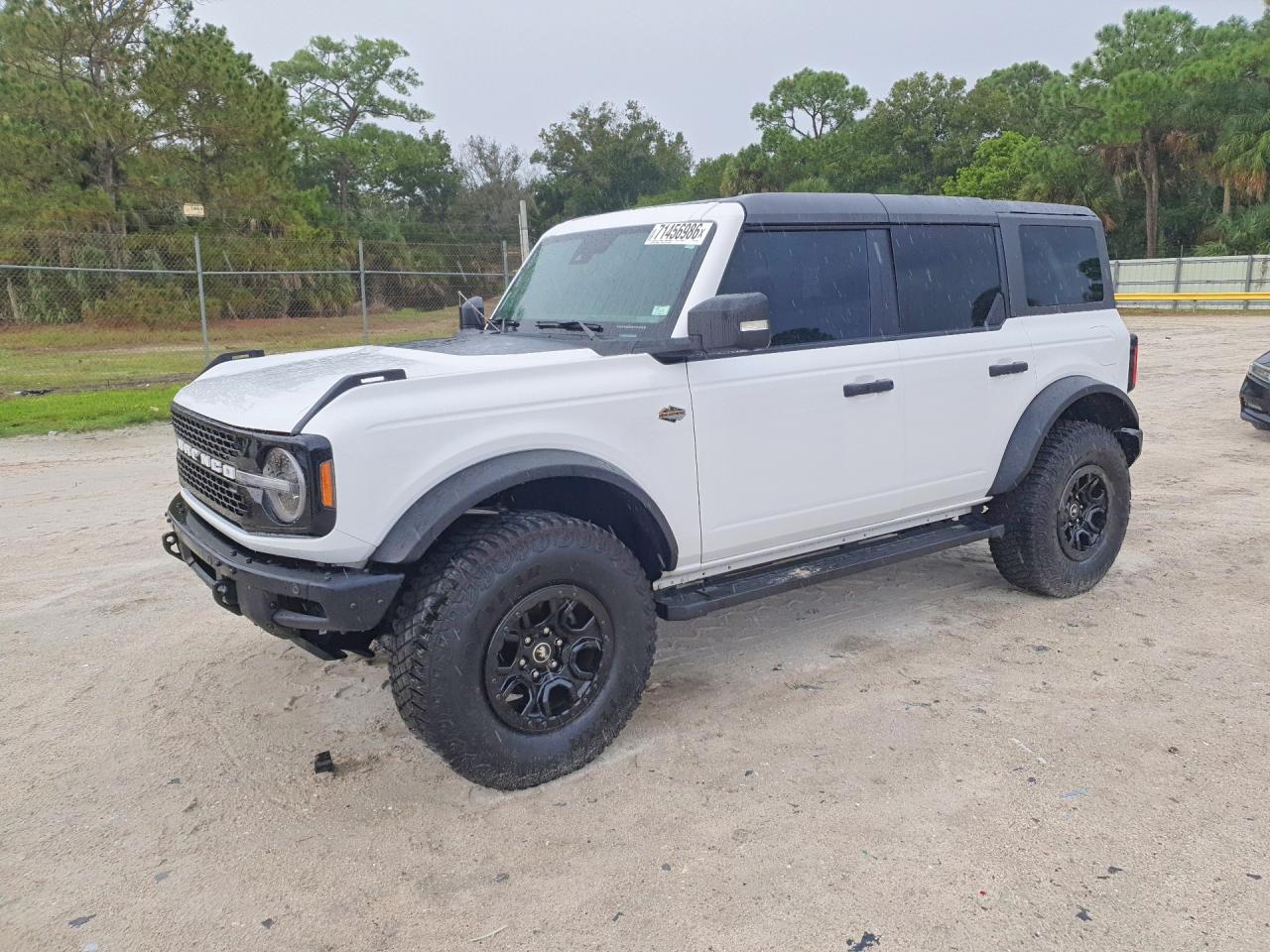 2024 FORD BRONCO Wildtrak — Front 3/4