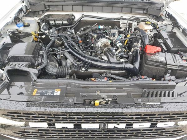 2024 FORD BRONCO Wildtrak — Engine bay