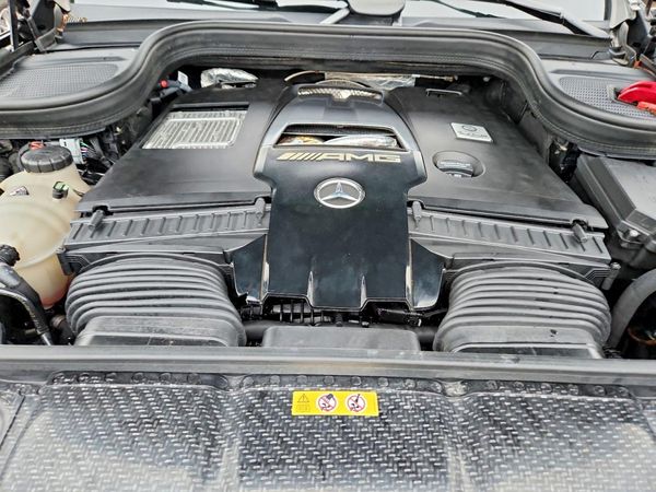 2025 MERCEDES-BENZ GLE — Engine bay