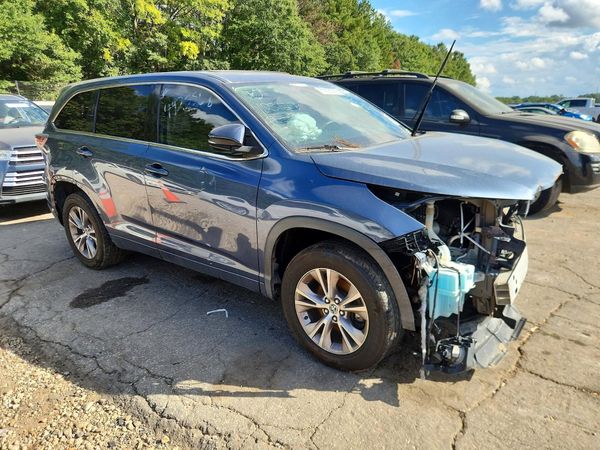 2016 TOYOTA HIGHLANDER Base/Hybrid — Passenger 3/4