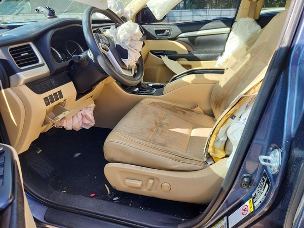 2016 TOYOTA HIGHLANDER Base/Hybrid — DENT