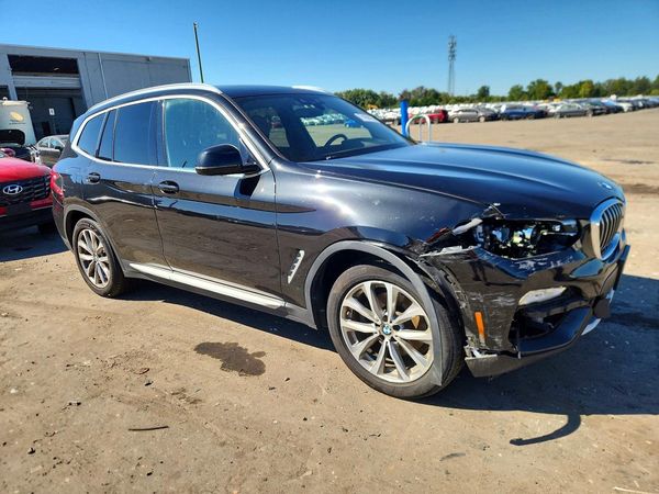 2019 BMW X3 xDrive30i — Passenger 3/4