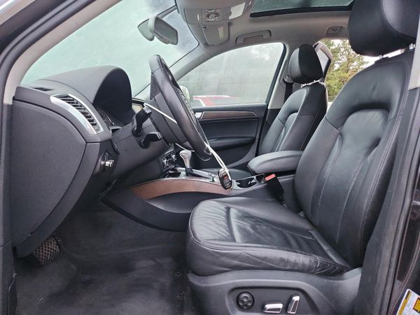 2014 AUDI Q5 Premium Plus — DENT