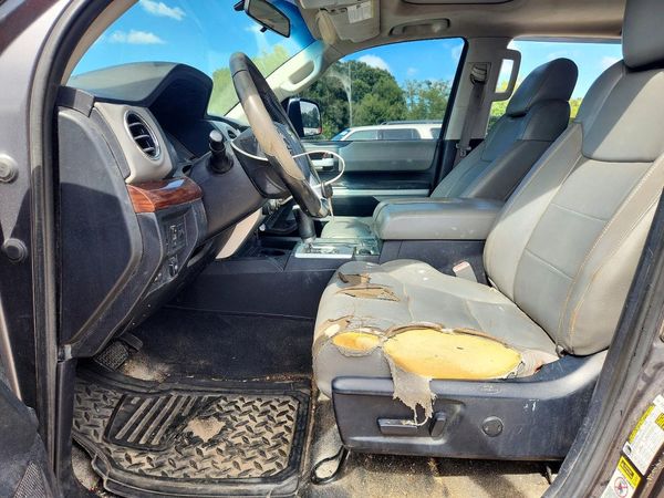 2014 TOYOTA TUNDRA Limited — DENT