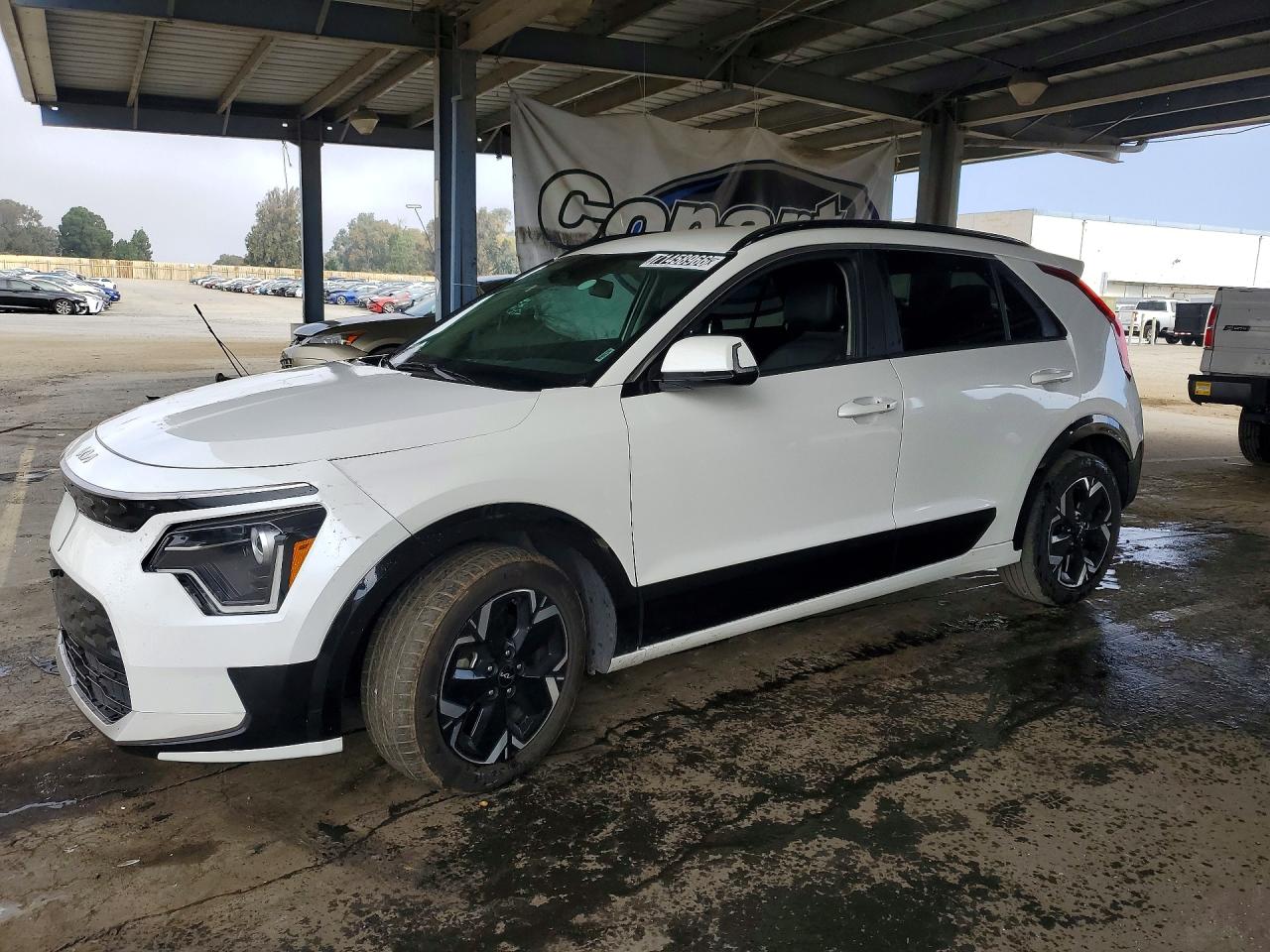 2024 KIA NIRO Wind — Front 3/4