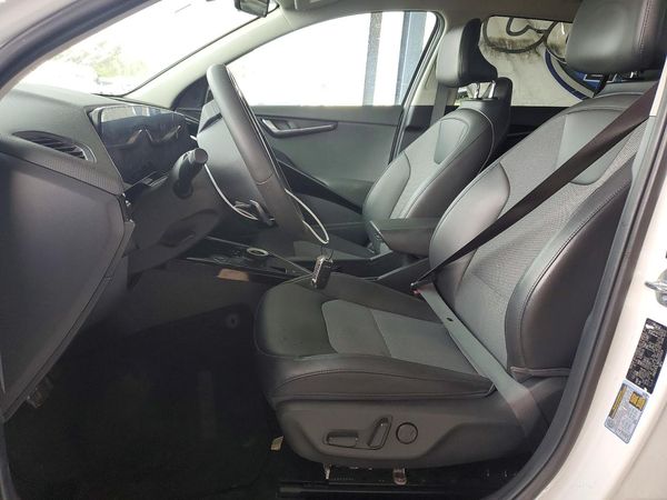 2024 KIA NIRO Wind — DENT