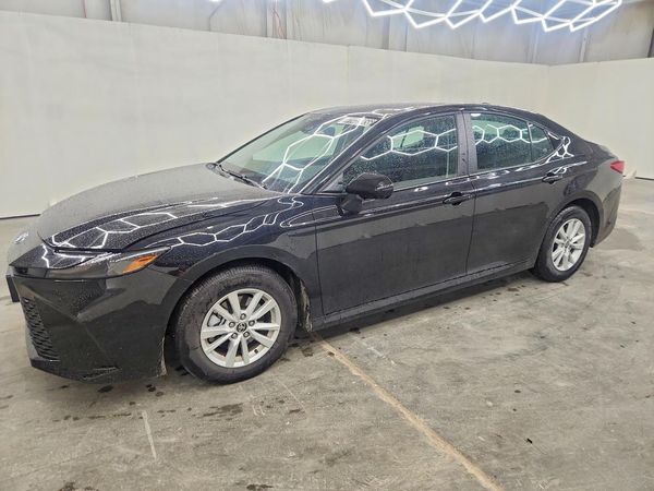 2026 TOYOTA CAMRY — Front 3/4