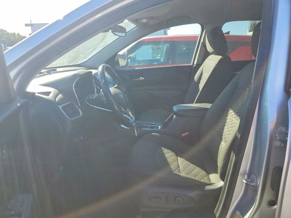 2021 CHEVROLET EQUINOX LT (1LT) — DENT