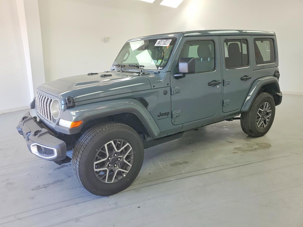 2026 JEEP WRANGLER Sahara — Front 3/4