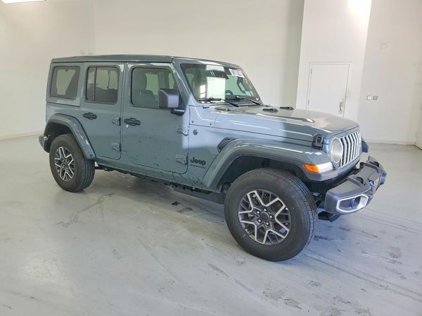 2026 JEEP WRANGLER Sahara — Passenger 3/4