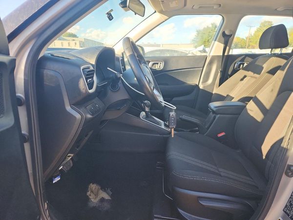 2023 HYUNDAI VENUE SEL, Limited — DENT